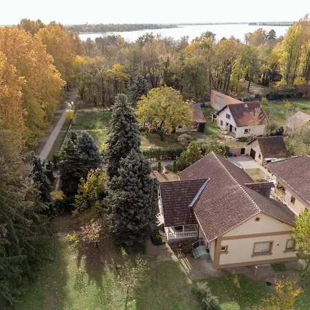 Platan I Apartment Palic